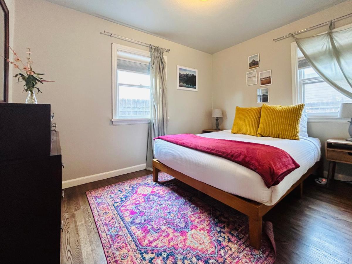 Celebration Chalet! Quant, Cozy, A Few Blocks From Bsu And Close To Downtown Boise, Fireplace, 4 Beds, And Seating For 6 Pets Welcome! Exterior photo